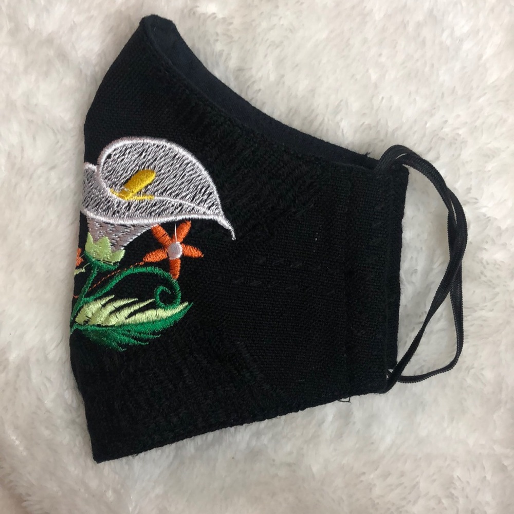 Embroidered face mask - Picture 2 of 2